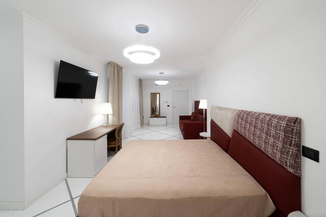Real Chiaia Mergellina Hotel